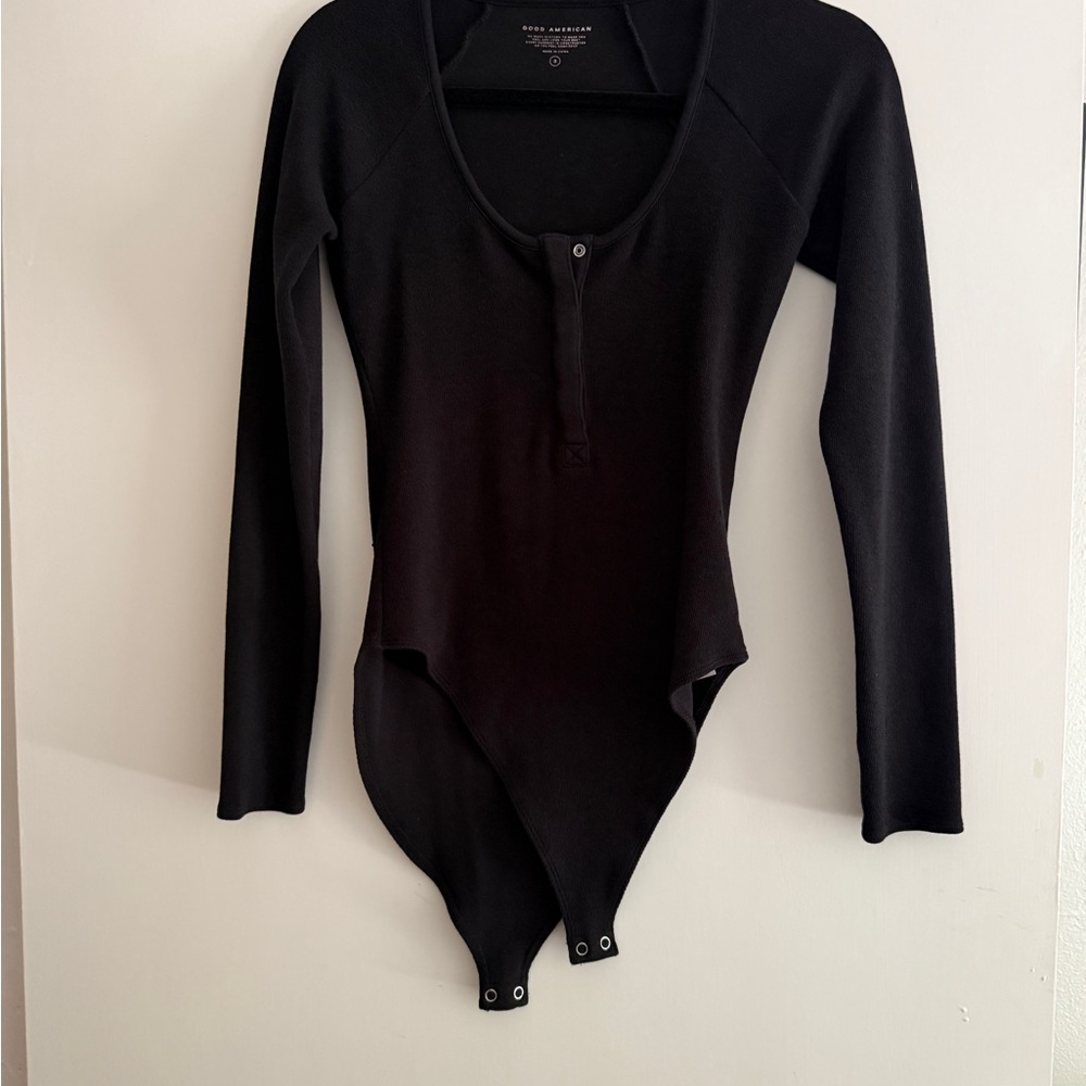 Good American Black Fitted Bodysuit with Buttoned Details - Picture 7 of 10